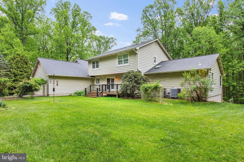 Image 16 of property listing at 5602 PATTERSON RD, Baldwin, MD 21013