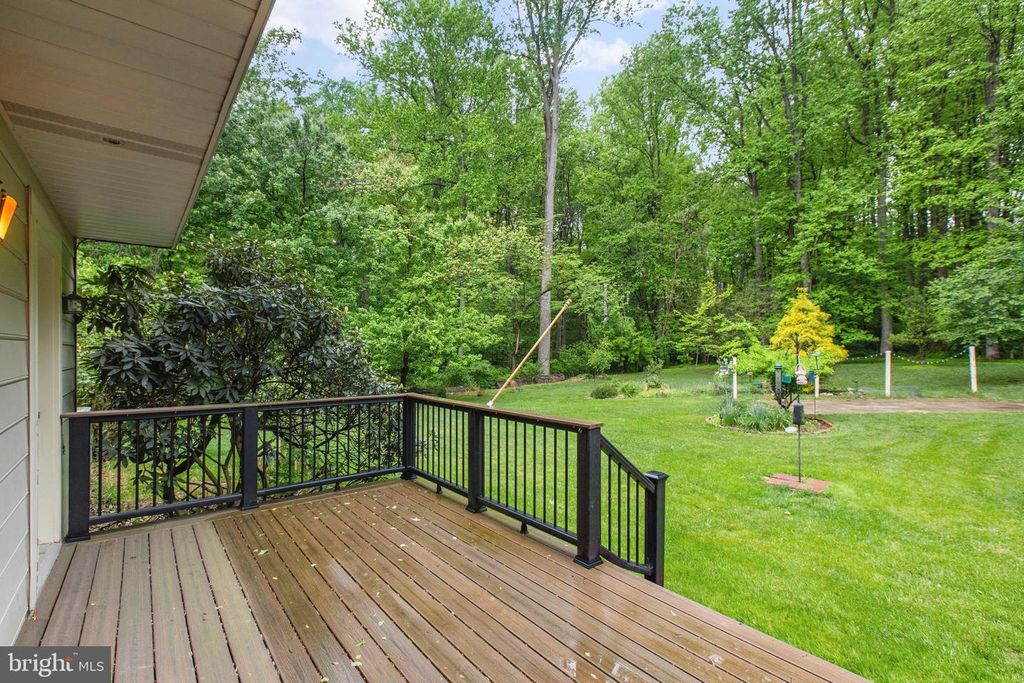 Image 18 of property listing at 5602 PATTERSON RD, Baldwin, MD 21013