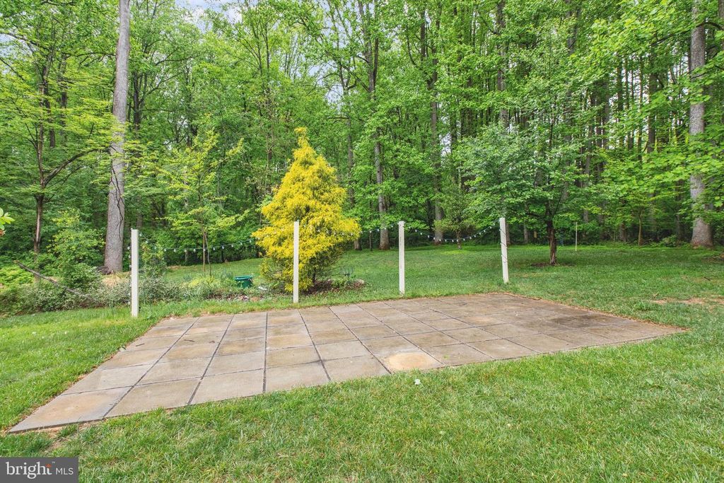 Image 20 of property listing at 5602 PATTERSON RD, Baldwin, MD 21013