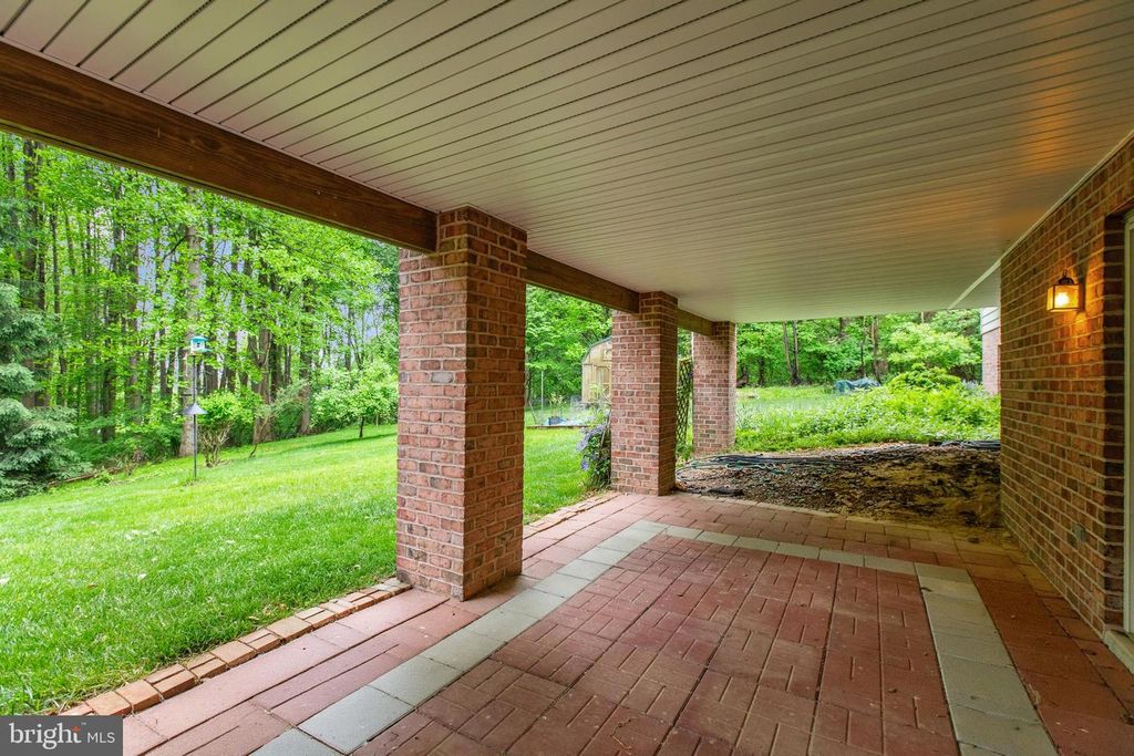 Image 23 of property listing at 5602 PATTERSON RD, Baldwin, MD 21013