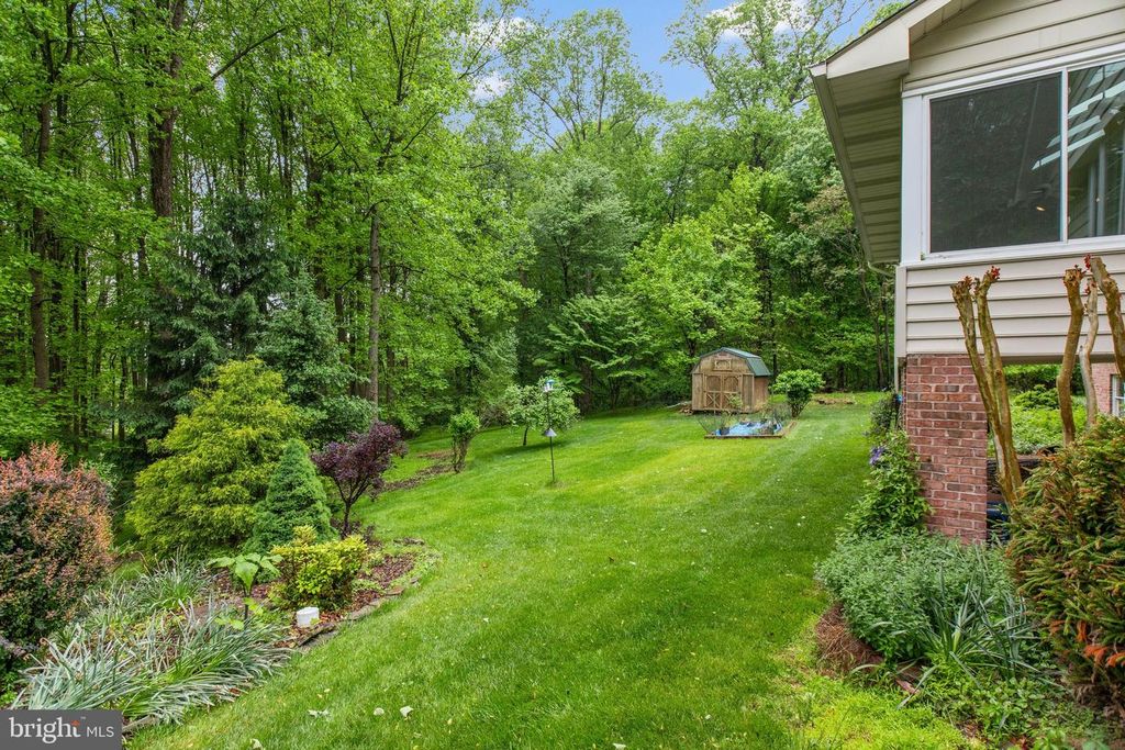 Image 24 of property listing at 5602 PATTERSON RD, Baldwin, MD 21013