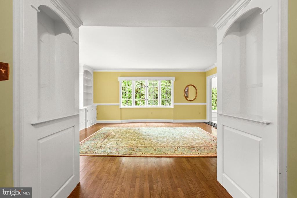 Image 31 of property listing at 5602 PATTERSON RD, Baldwin, MD 21013