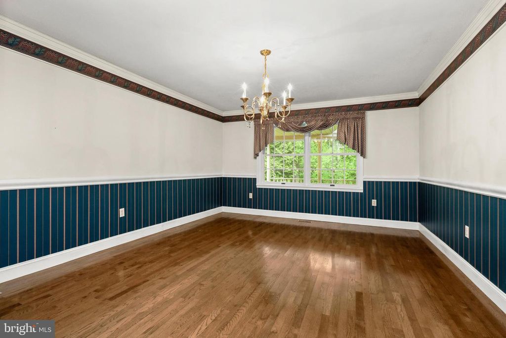 Image 36 of property listing at 5602 PATTERSON RD, Baldwin, MD 21013