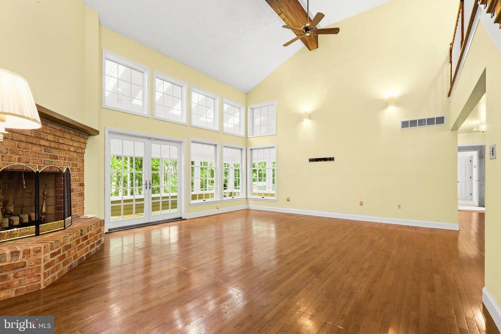 Image 39 of property listing at 5602 PATTERSON RD, Baldwin, MD 21013