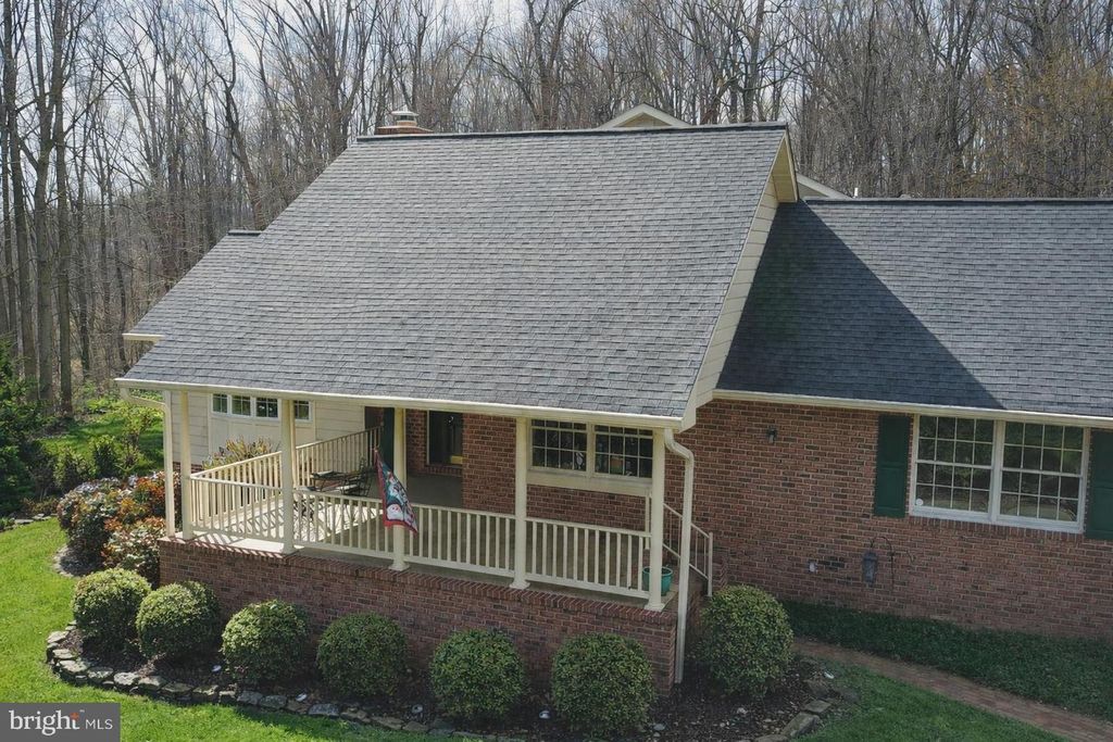 Image 4 of property listing at 5602 PATTERSON RD, Baldwin, MD 21013
