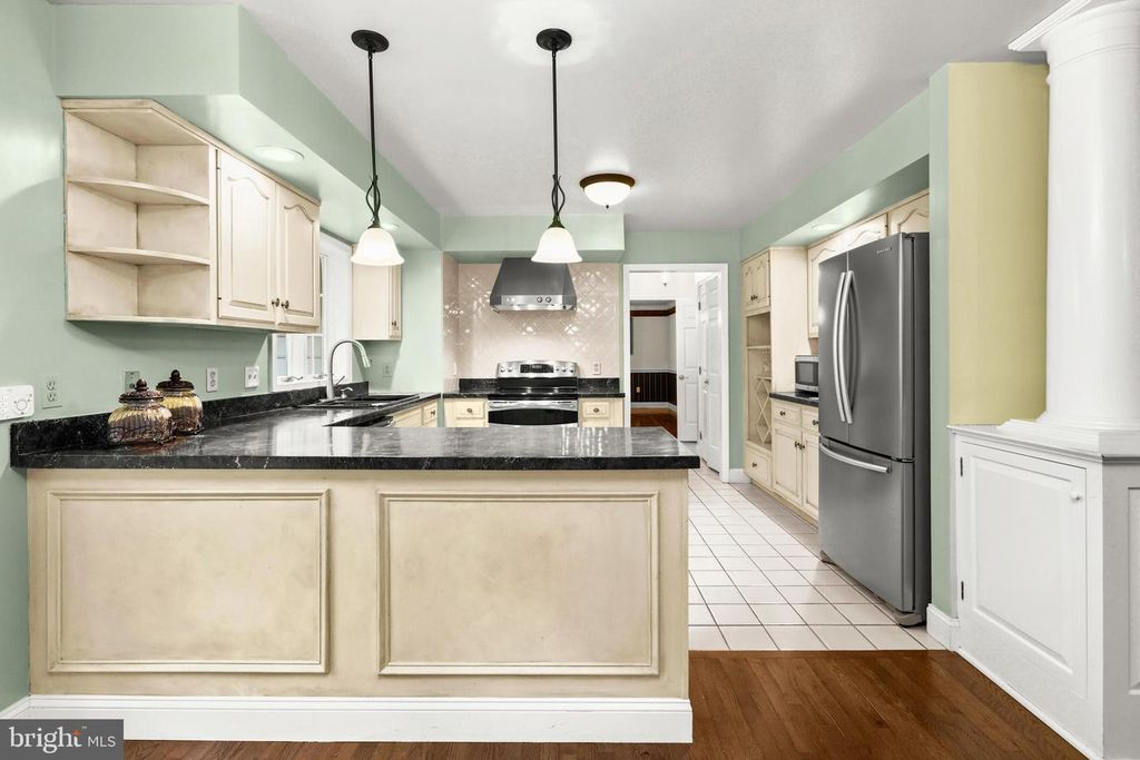 Image 52 of property listing at 5602 PATTERSON RD, Baldwin, MD 21013