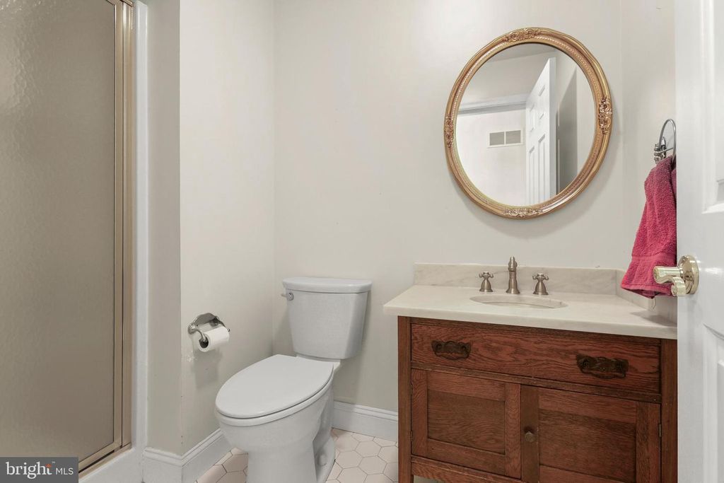 Image 58 of property listing at 5602 PATTERSON RD, Baldwin, MD 21013