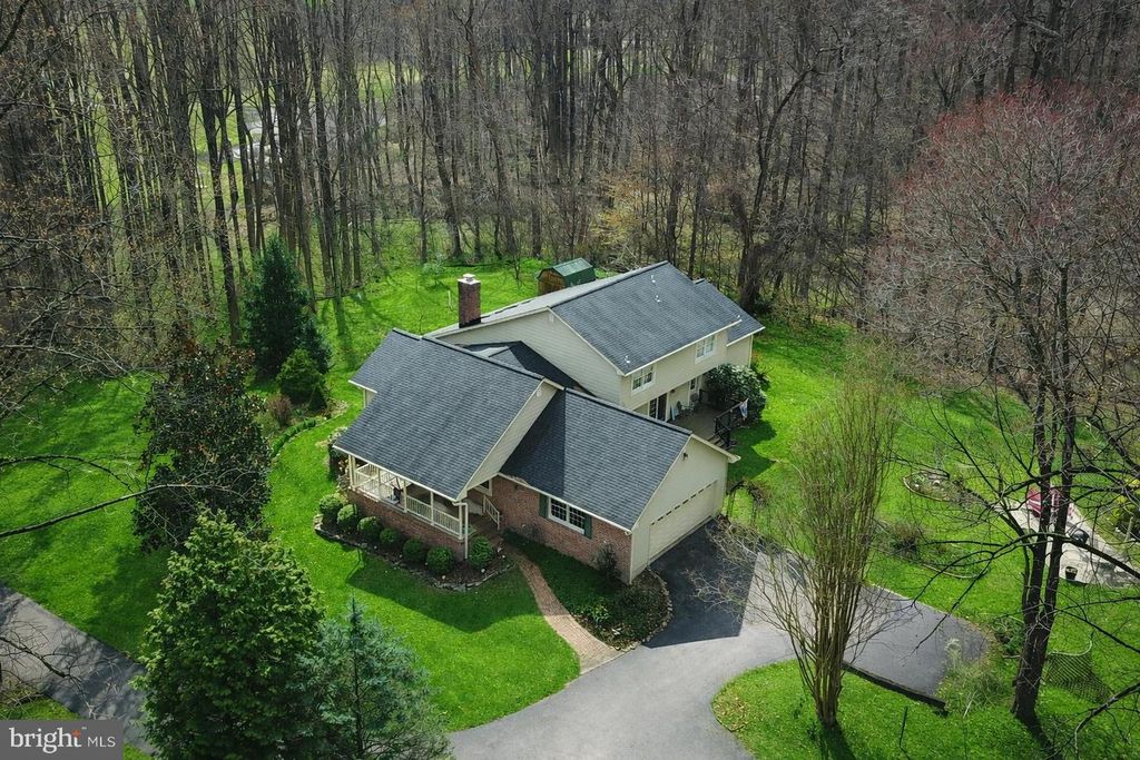 Image 6 of property listing at 5602 PATTERSON RD, Baldwin, MD 21013