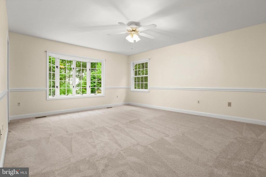 Image 64 of property listing at 5602 PATTERSON RD, Baldwin, MD 21013