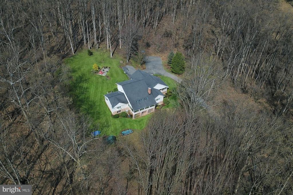 Image 7 of property listing at 5602 PATTERSON RD, Baldwin, MD 21013