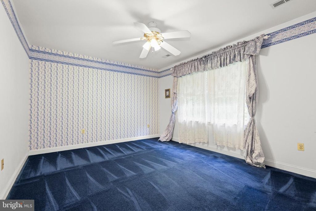 Image 73 of property listing at 5602 PATTERSON RD, Baldwin, MD 21013