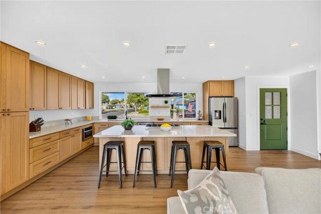 1482 N Grand, Orange, CA 92867