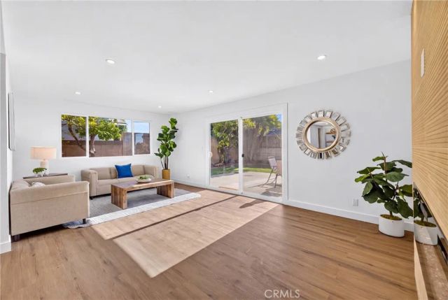 1482 N Grand, Orange, CA 92867