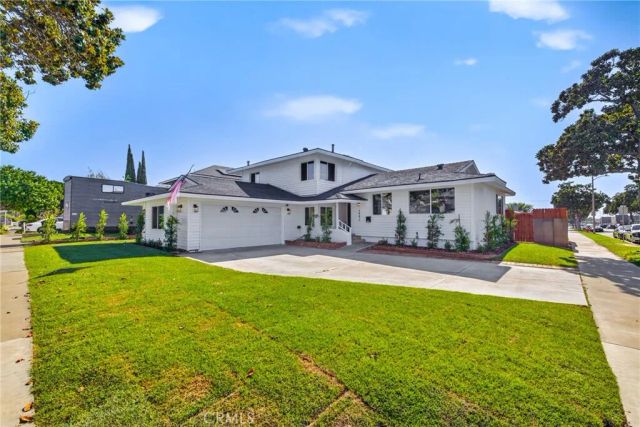 1482 N Grand, Orange, CA 92867