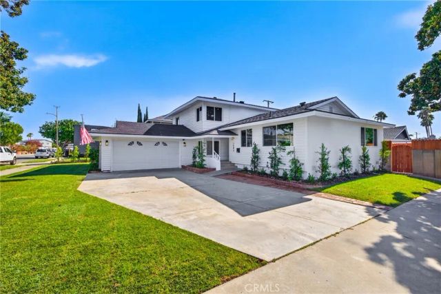 1482 N Grand, Orange, CA 92867