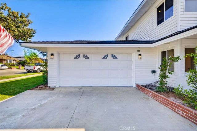 1482 N Grand, Orange, CA 92867