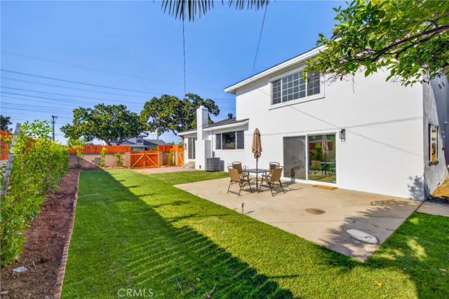 1482 N Grand, Orange, CA 92867