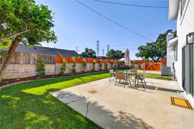 1482 N Grand, Orange, CA 92867