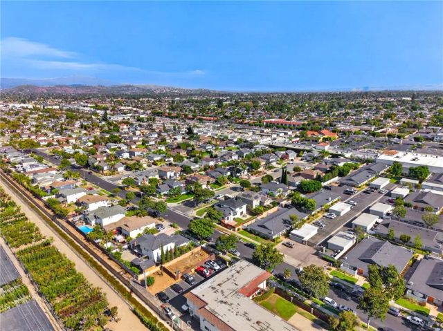 1482 N Grand, Orange, CA 92867