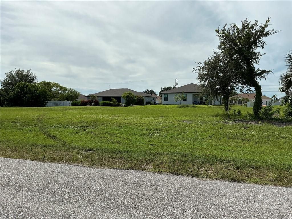 2110 9th TER, CAPE CORAL, FL 33993 — photo 4
