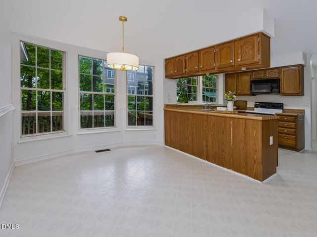 106 Foscoe Lane, Cary, NC 27513