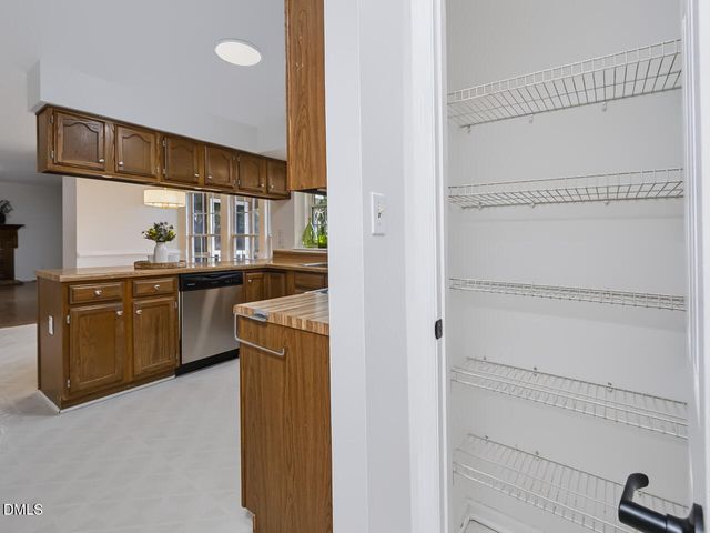 106 Foscoe Lane, Cary, NC 27513