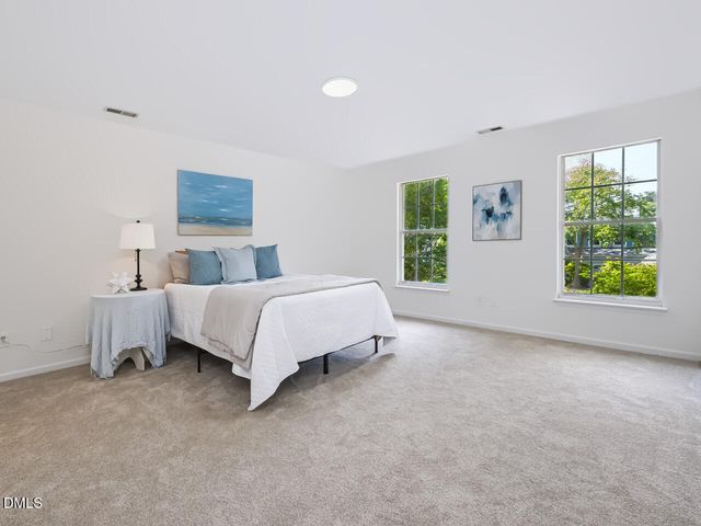 106 Foscoe Lane, Cary, NC 27513