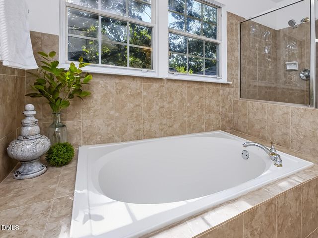 106 Foscoe Lane, Cary, NC 27513