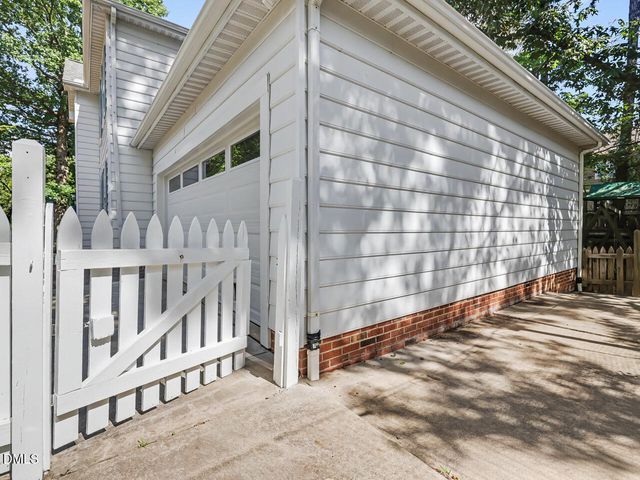 106 Foscoe Lane, Cary, NC 27513