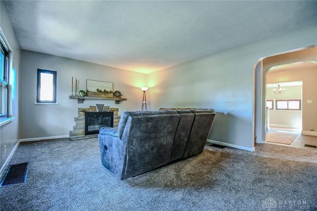 504 Schuyler Drive, Dayton, OH 45429