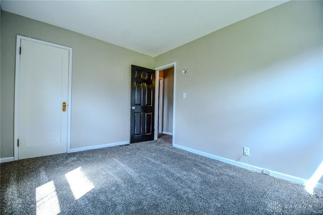 504 Schuyler Drive, Dayton, OH 45429