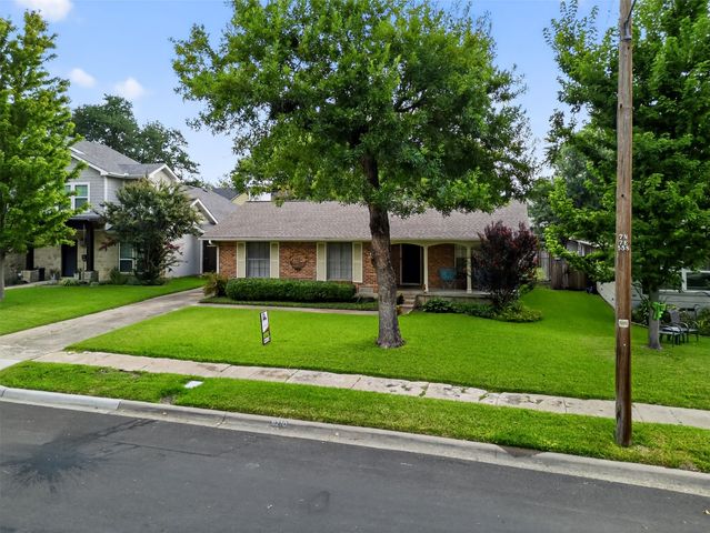 9210 Livenshire Drive, Dallas, TX 75238