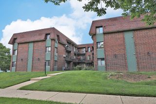 4946 Douglas Road 202, Downers Grove, IL 60515