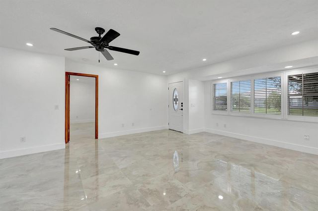 1124 SE Ladner Street, Port St. Lucie, FL 34983