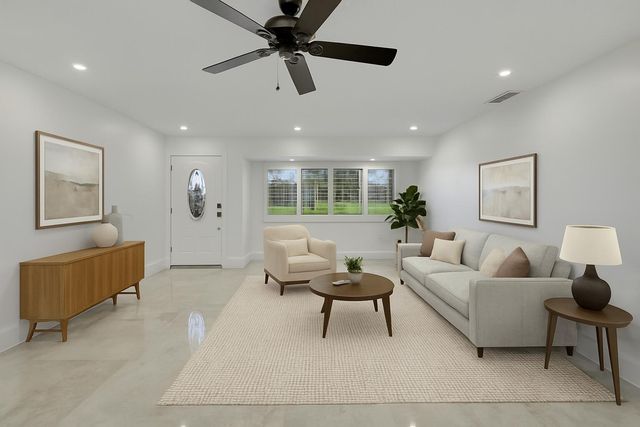 1124 SE Ladner Street, Port St. Lucie, FL 34983