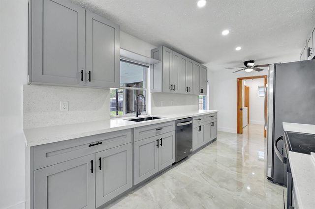 1124 SE Ladner Street, Port St. Lucie, FL 34983
