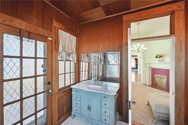 2140 N BROAD Street, Commerce, GA 30529