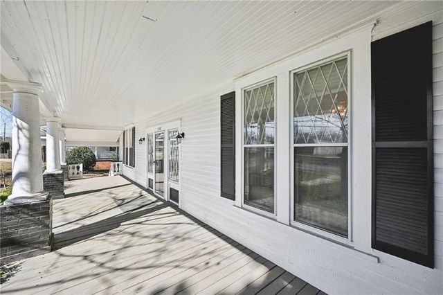 2140 N BROAD Street, Commerce, GA 30529