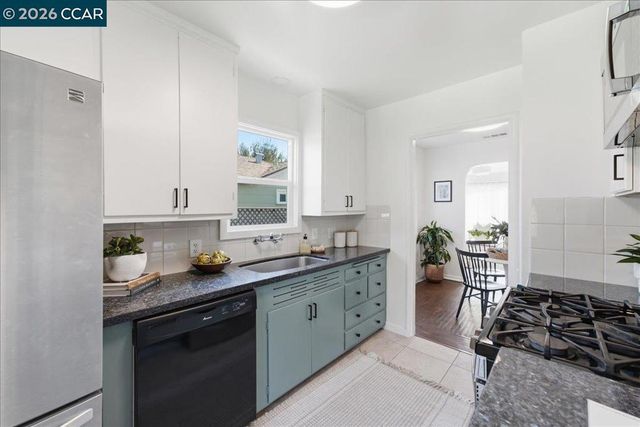 418 44Th St, Richmond, CA 94805