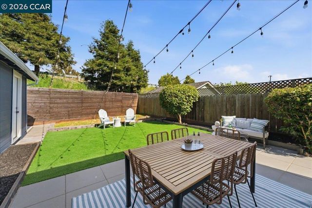 418 44Th St, Richmond, CA 94805