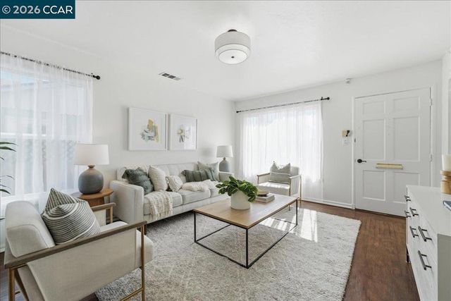 418 44Th St, Richmond, CA 94805