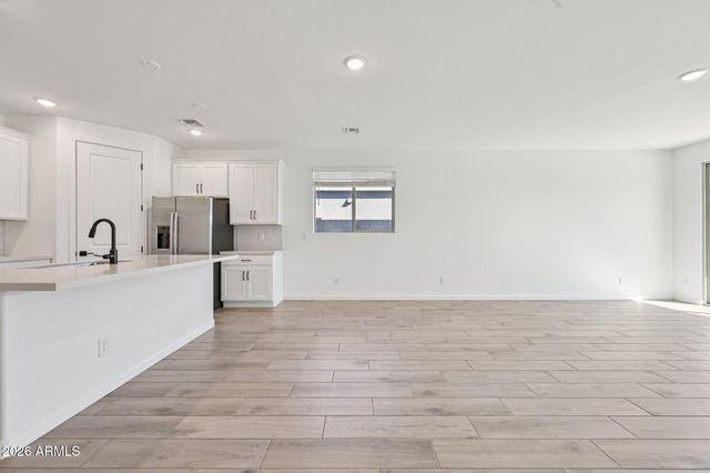 5530 W BUIST Avenue, Laveen, AZ 85339