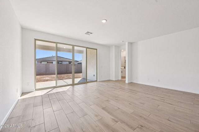 5530 W BUIST Avenue, Laveen, AZ 85339