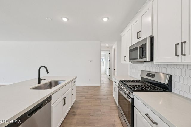 5530 W BUIST Avenue, Laveen, AZ 85339