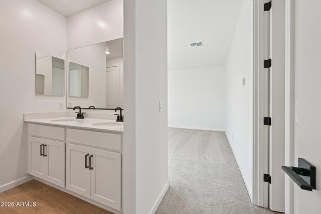 5530 W BUIST Avenue, Laveen, AZ 85339