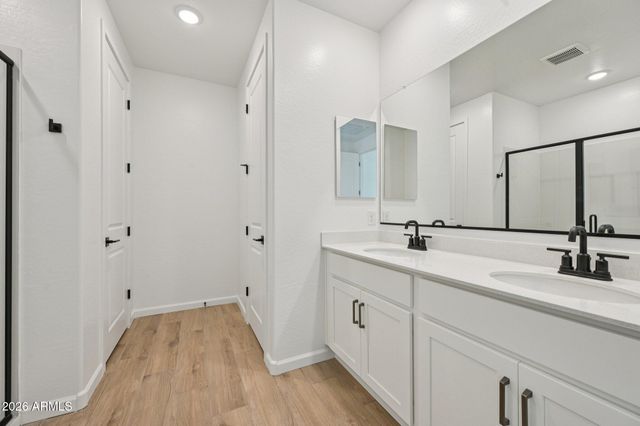 5530 W BUIST Avenue, Laveen, AZ 85339