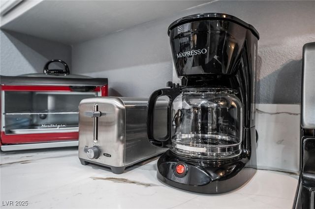 7439 Trudy Lane, Las Vegas, NV 89123