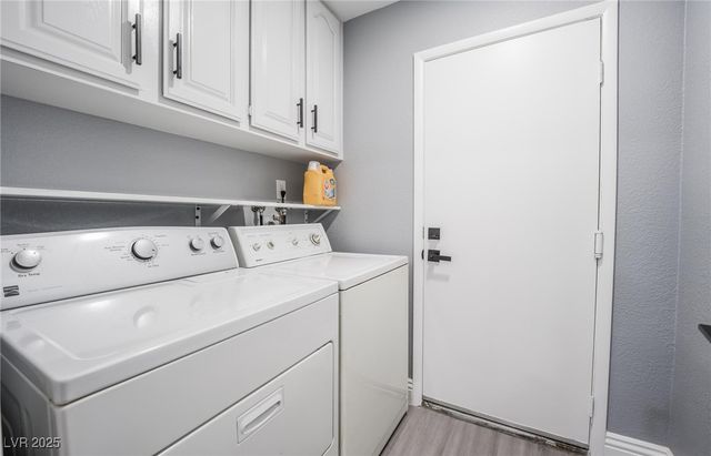 7439 Trudy Lane, Las Vegas, NV 89123