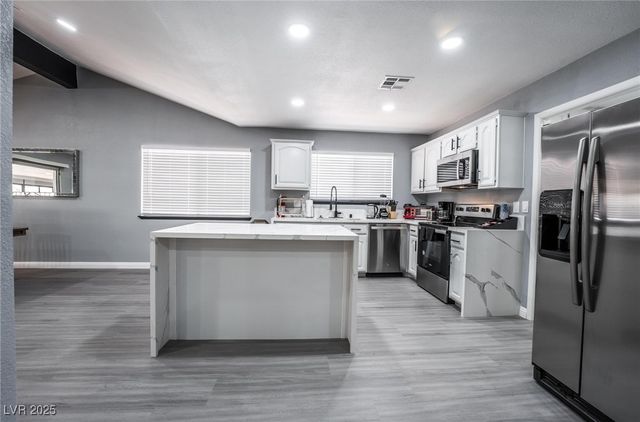 7439 Trudy Lane, Las Vegas, NV 89123