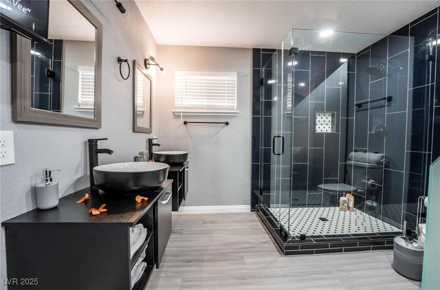 7439 Trudy Lane, Las Vegas, NV 89123